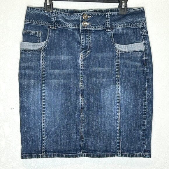Cato Women's Blue Jean Skirt size 12 - Picture 1 of 8